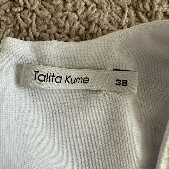 Talita Kume Elegant White Dress - Picture 7 of 8